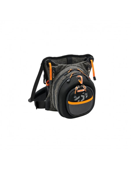 Geanta Daiwa Chest Pack Noir, Orange, 30x30x15cm Geanta Daiwa Chest Pack Noir, Orange, 30x30x15cm