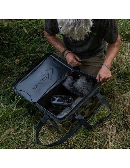 Geanta Avid Carp Stormshield Pro Carryall, Medium, 44x28x26cm Geanta Avid Carp Stormshield Pro Carryall, Medium, 44x28x26cm