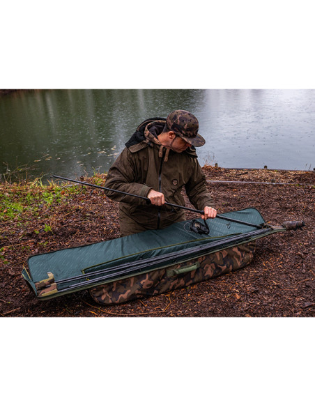Husa Lansete Fox Camolite Rod Case 4 Lansete + 4 Mulinete, 10ft Husa Lansete Fox Camolite Rod Case 4 Lansete + 4 Mulinete, 10ft
