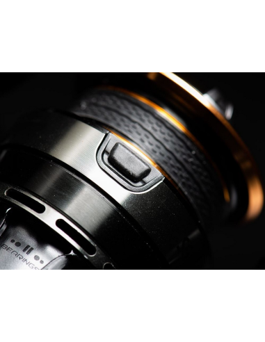 Mulineta Savage Gear SG8 3000H