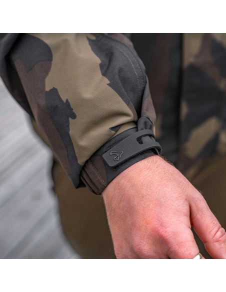 Jacheta Avid Carp Ripstop Camo Jacket Jacheta Avid Carp Ripstop Camo Jacket