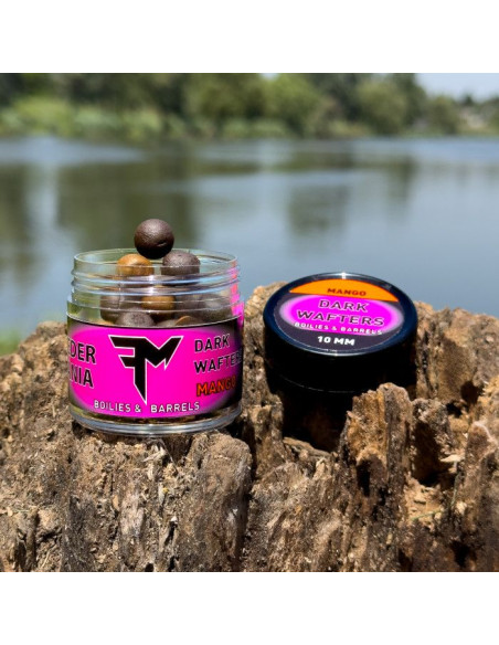 Wafters Feedermania Dark Boilies & Barrels, Mango, 10mm Wafters Feedermania Dark Boilies & Barrels, Mango, 10mm