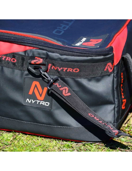 Geanta Nytro Sublime Accessory Carryall Medium, 42x30x24cm Geanta Nytro Sublime Accessory Carryall Medium, 42x30x24cm