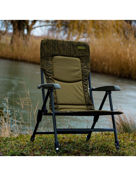 Scaun Carp Academy Quattro Camo, 48x40x60cm Scaun Carp Academy Quattro Camo, 48x40x60cm