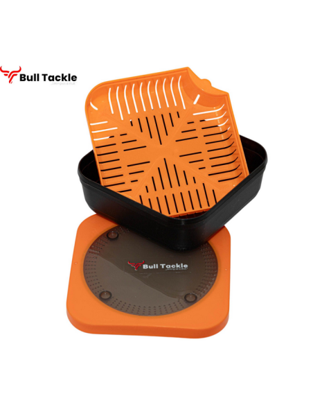 Cutie Momeala Bull Tackle Cu Capac Si Sita, 1.3L Cutie Momeala Bull Tackle Cu Capac Si Sita, 1.3L