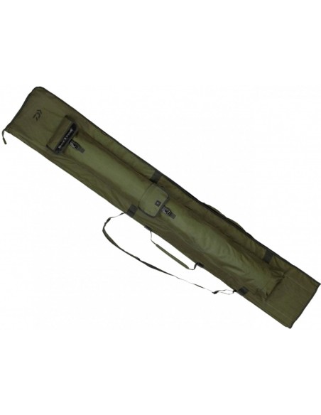 Husa Daiwa Black Widow Holdall, 3 Lansete + 3 Mulinete, 200x40cm Husa Daiwa Black Widow Holdall, 3 Lansete + 3 Mulinete, 200x40cm